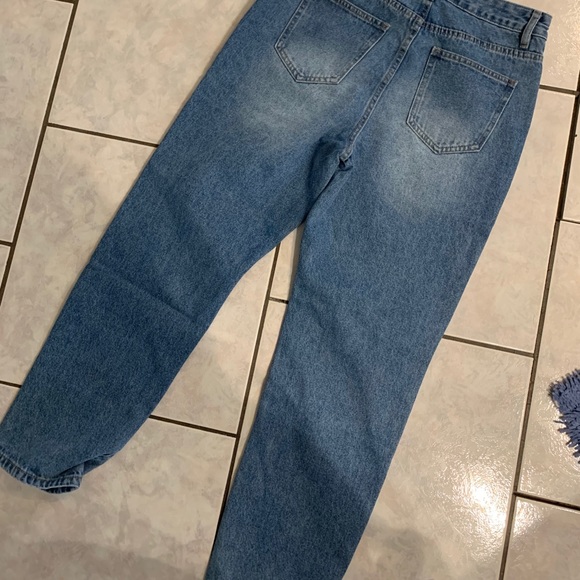 Brand new shein mom jeans - Picture 3 of 4